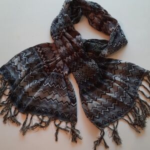 Missoni style zig zag patterned scarf wrap